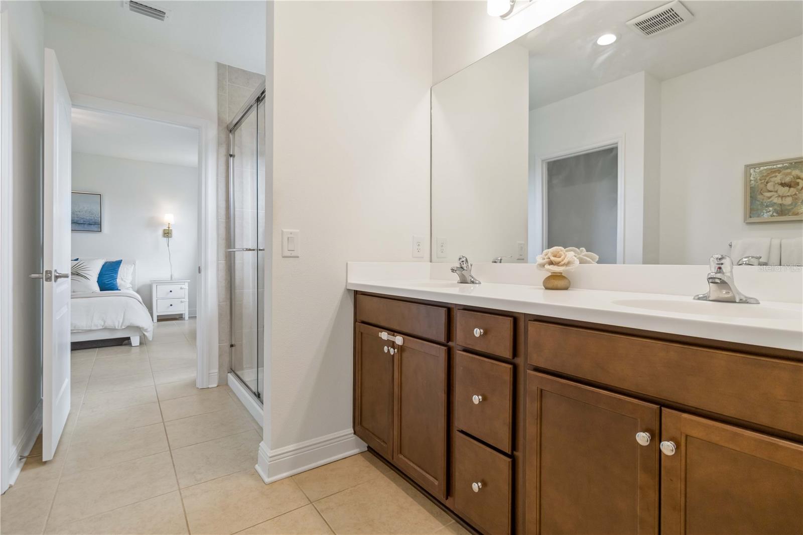 10109 CANAVERAL CIR — photo 5