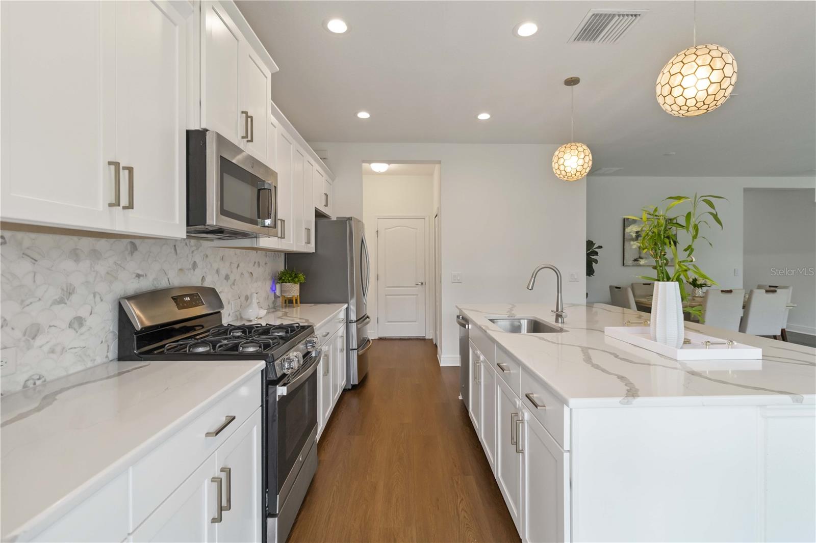 10109 CANAVERAL CIR — photo 24