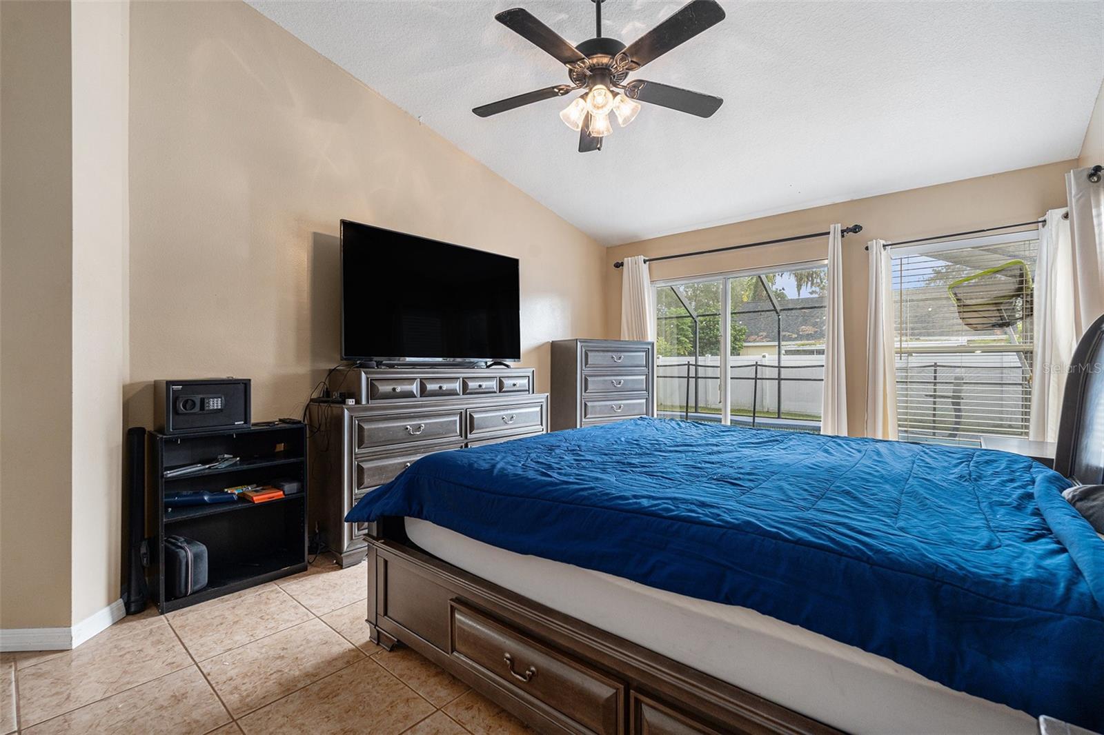 4704 STOVE PL — photo 12