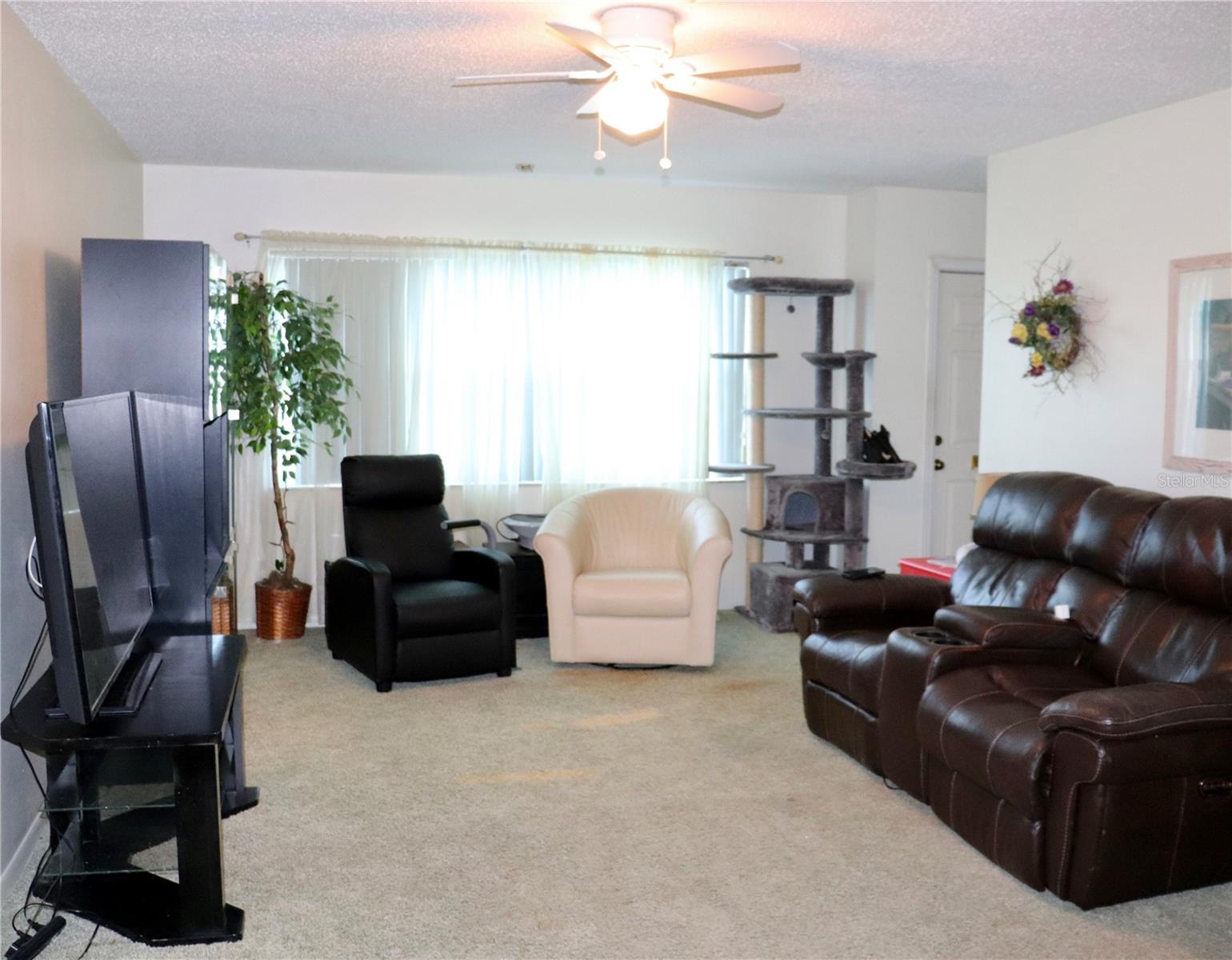 6990 VERSAILLES N #6990 — photo 4
