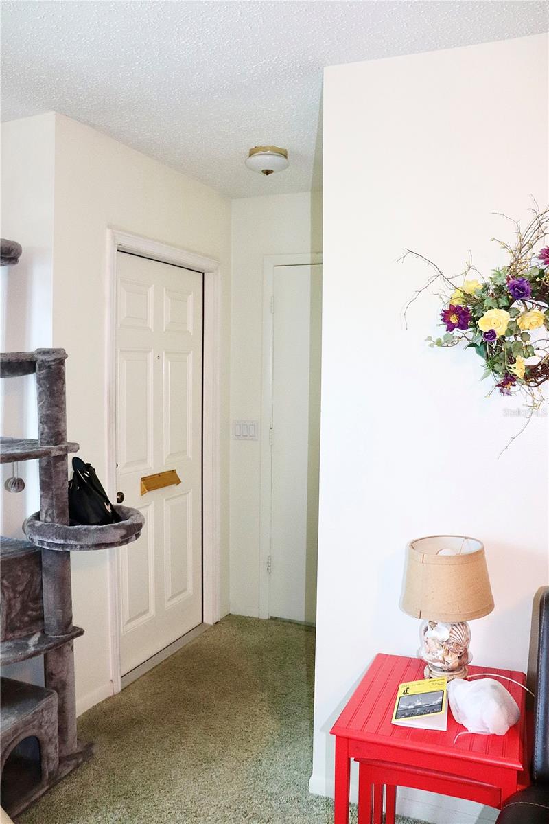 6990 VERSAILLES N #6990 — photo 3
