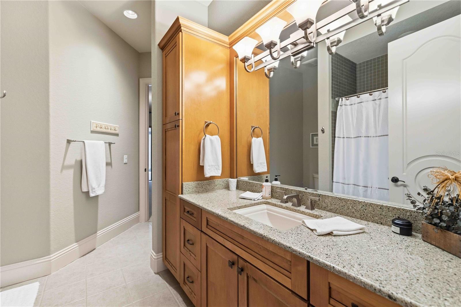 16220 TERNGLADE DR — photo 63
