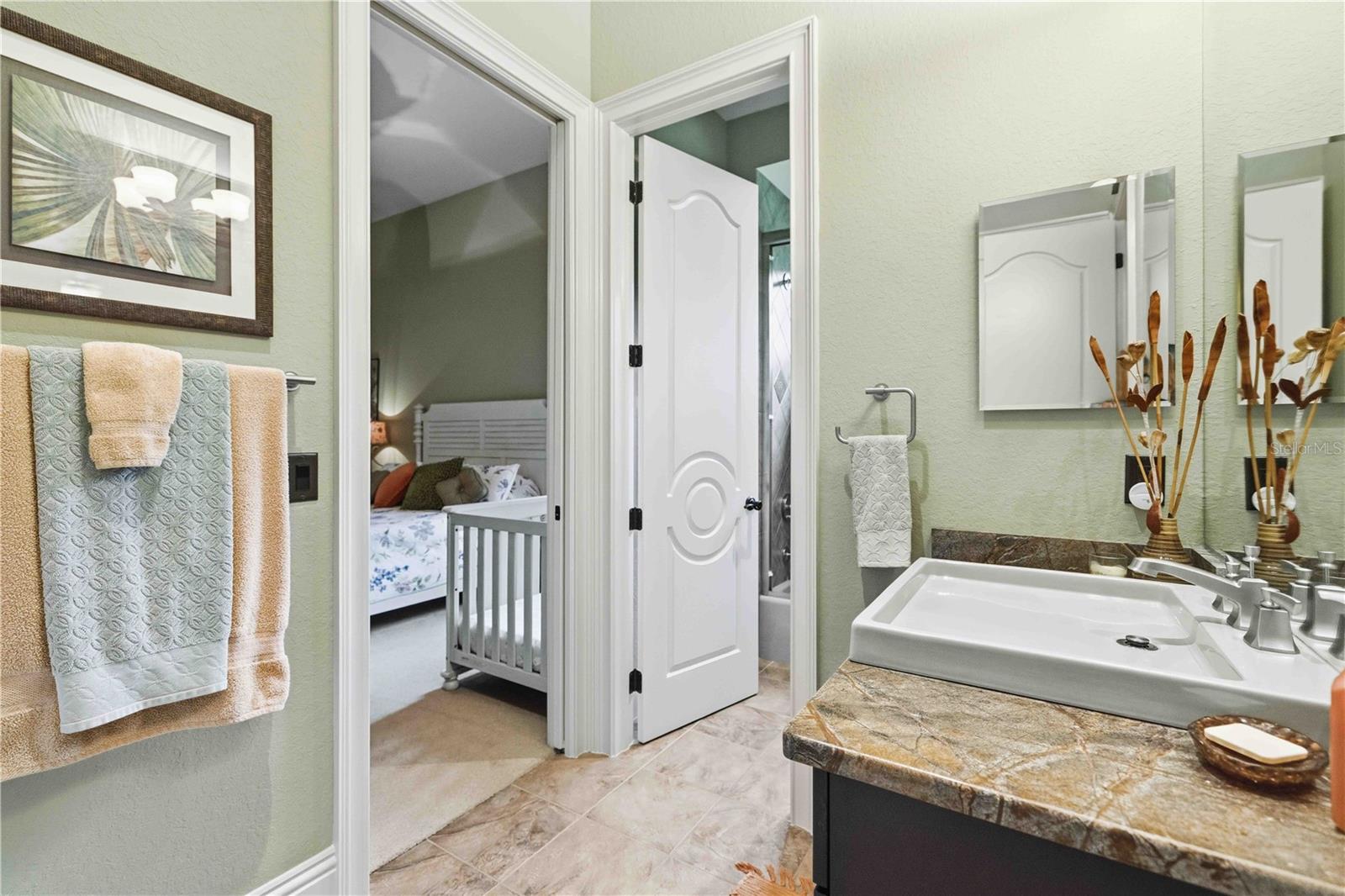 16220 TERNGLADE DR — photo 45
