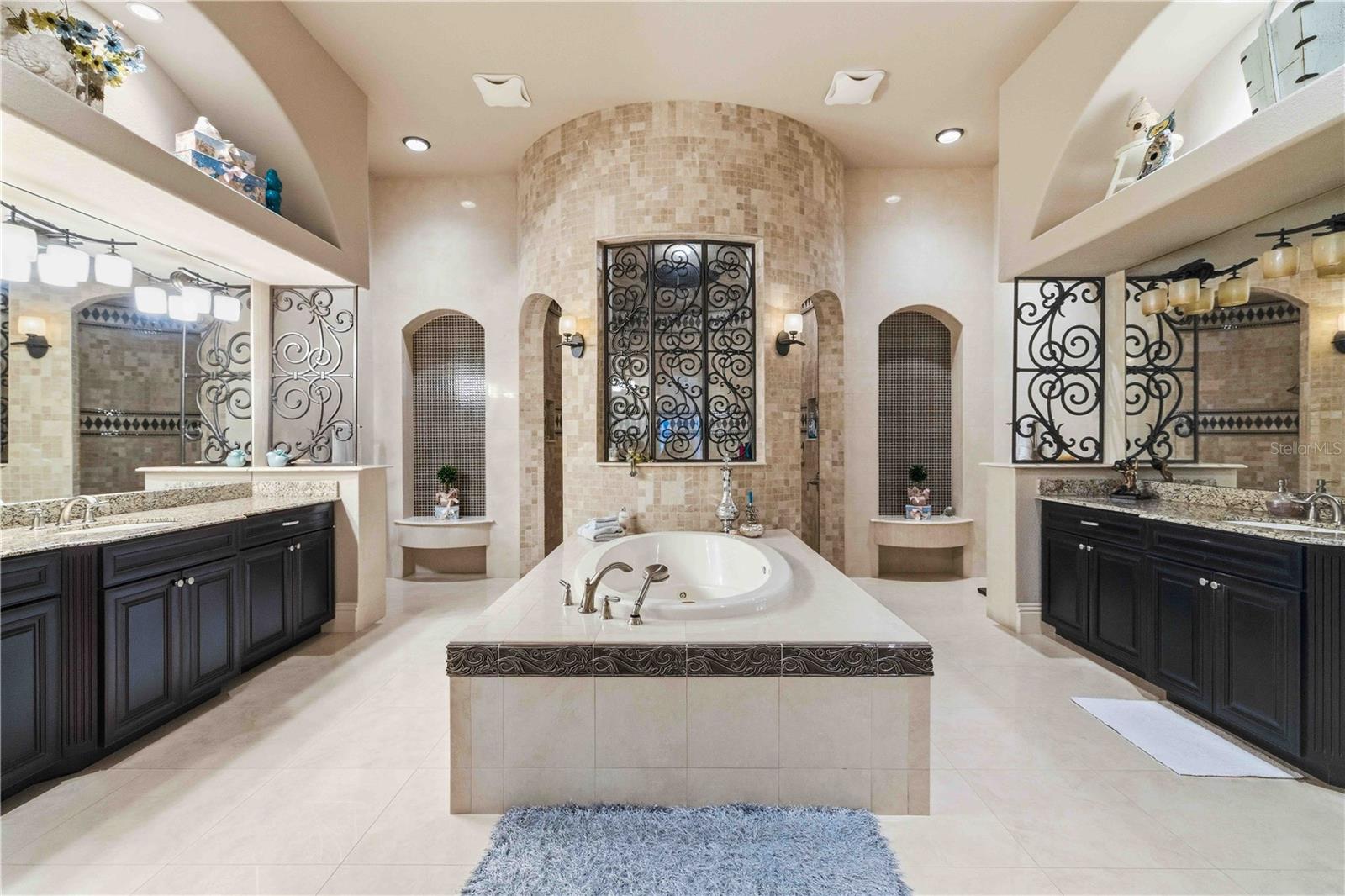 16220 TERNGLADE DR — photo 35