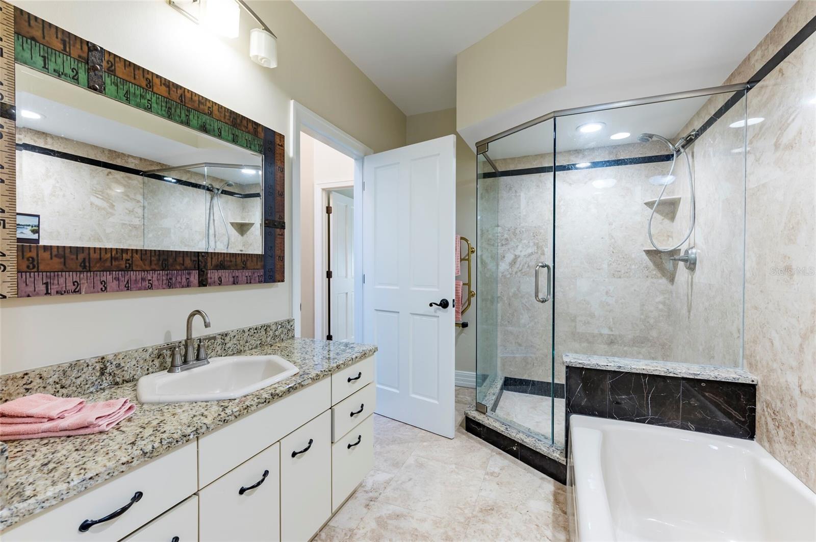 2268 KINGS POINT DR — photo 20
