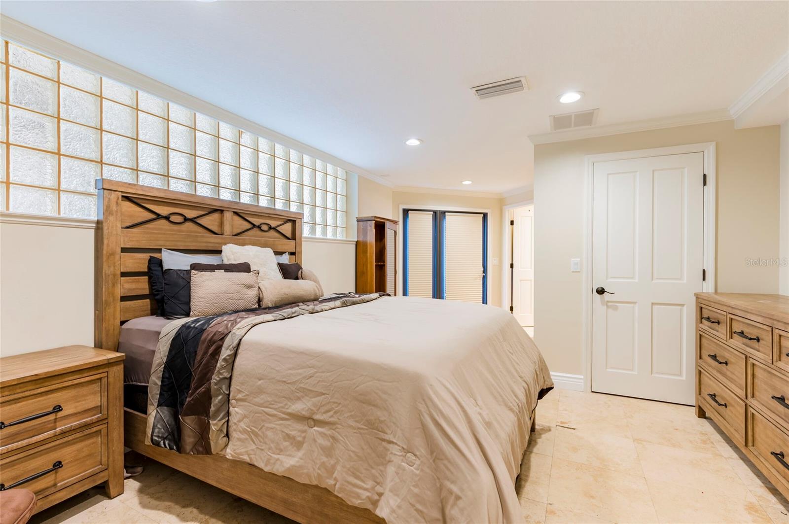 2268 KINGS POINT DR — photo 59