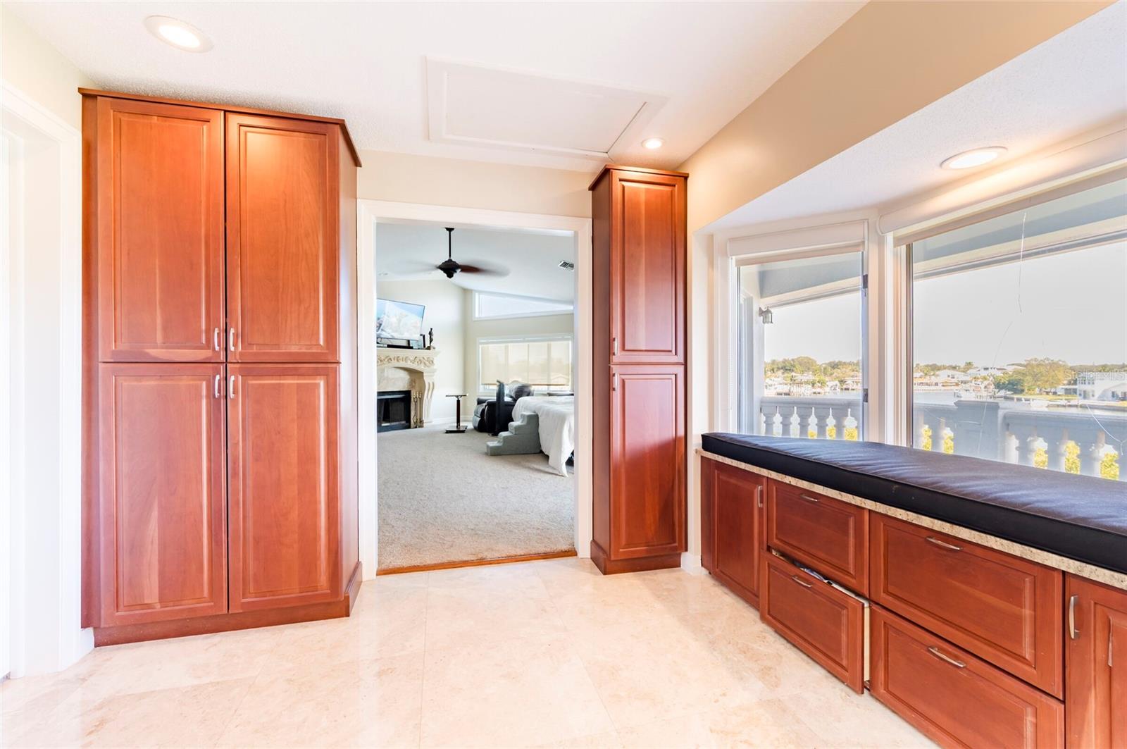 2268 KINGS POINT DR — photo 41