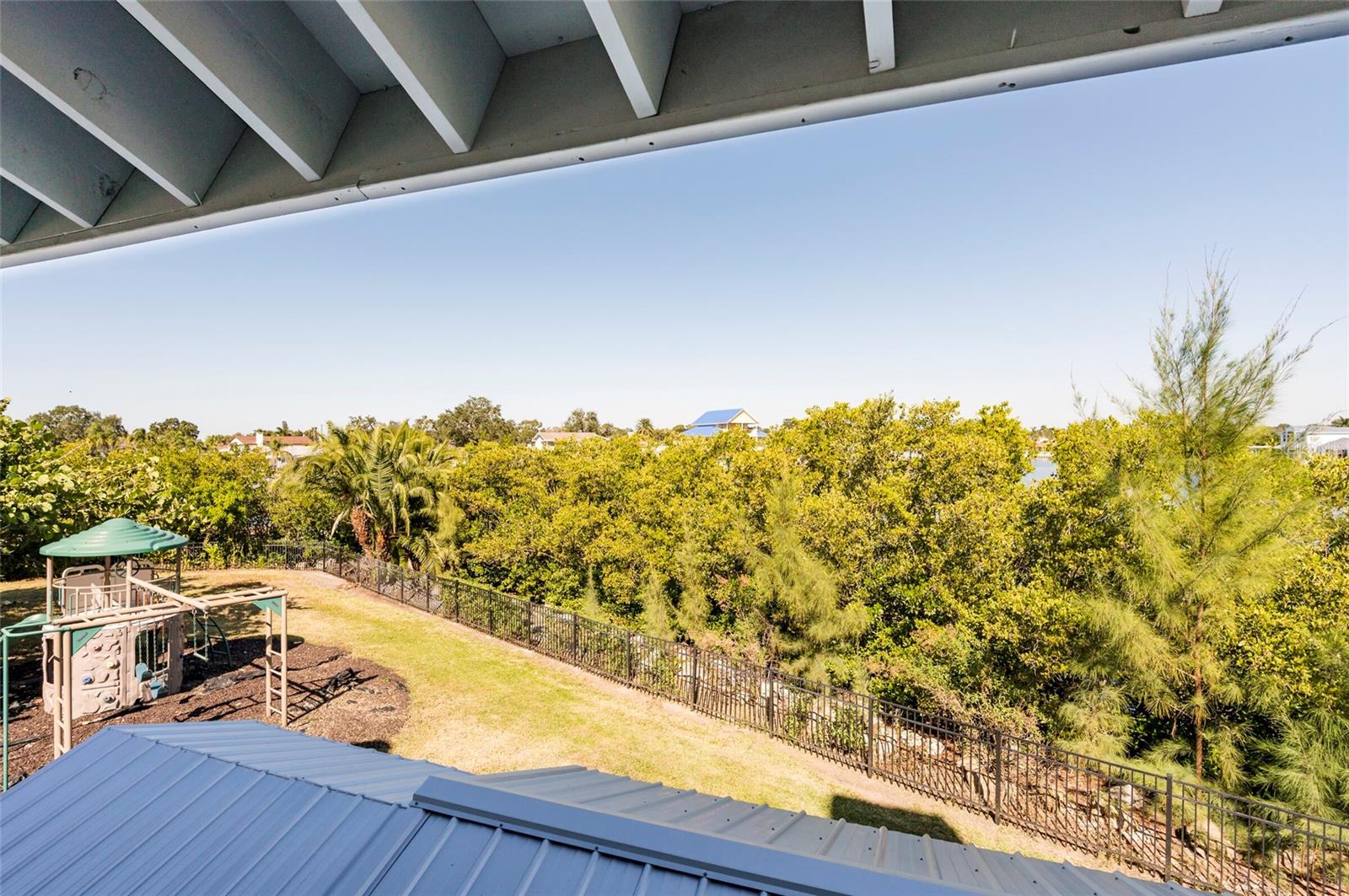 2268 KINGS POINT DR — photo 63