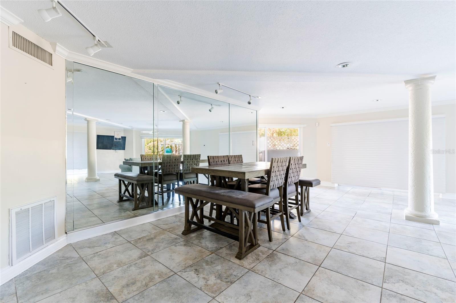 2268 KINGS POINT DR — photo 48