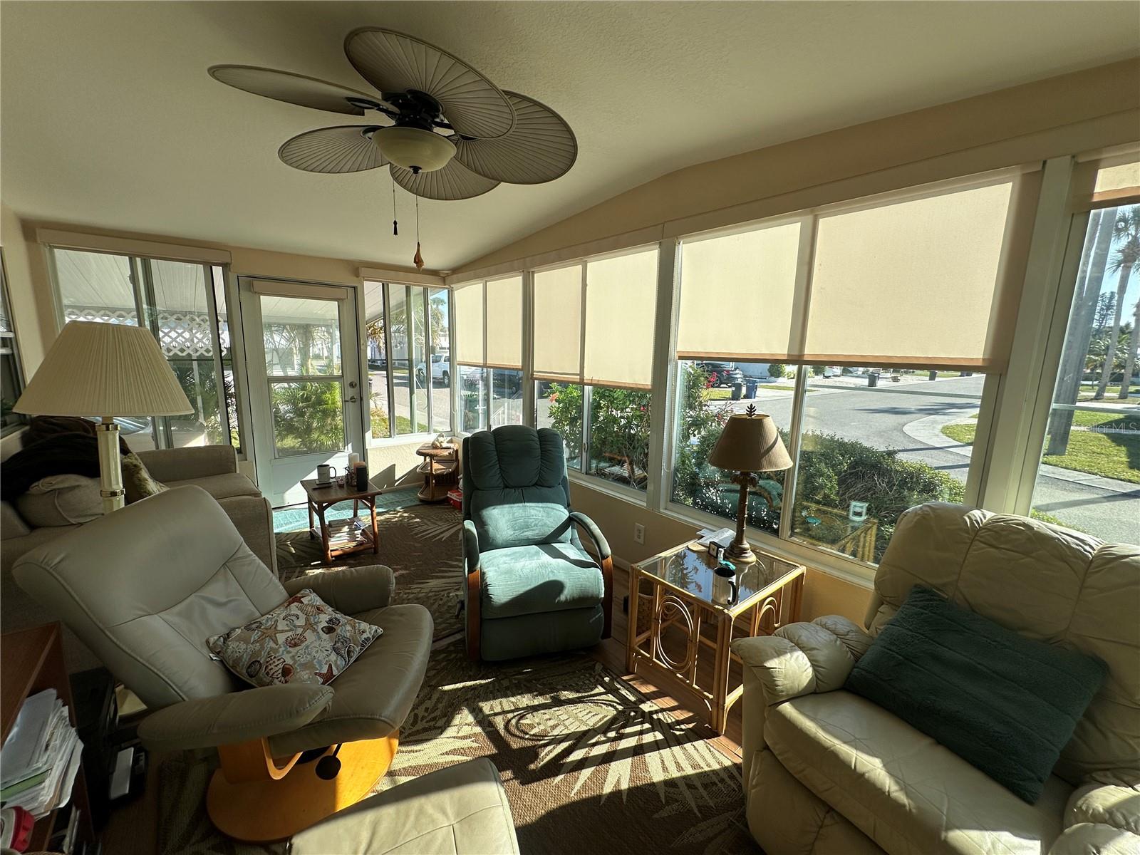 5800 FORSYTHIA RD — photo 8