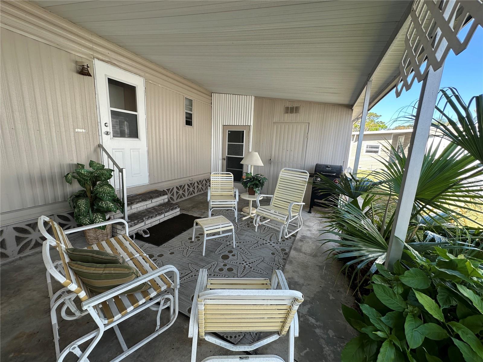 5800 FORSYTHIA RD — photo 15