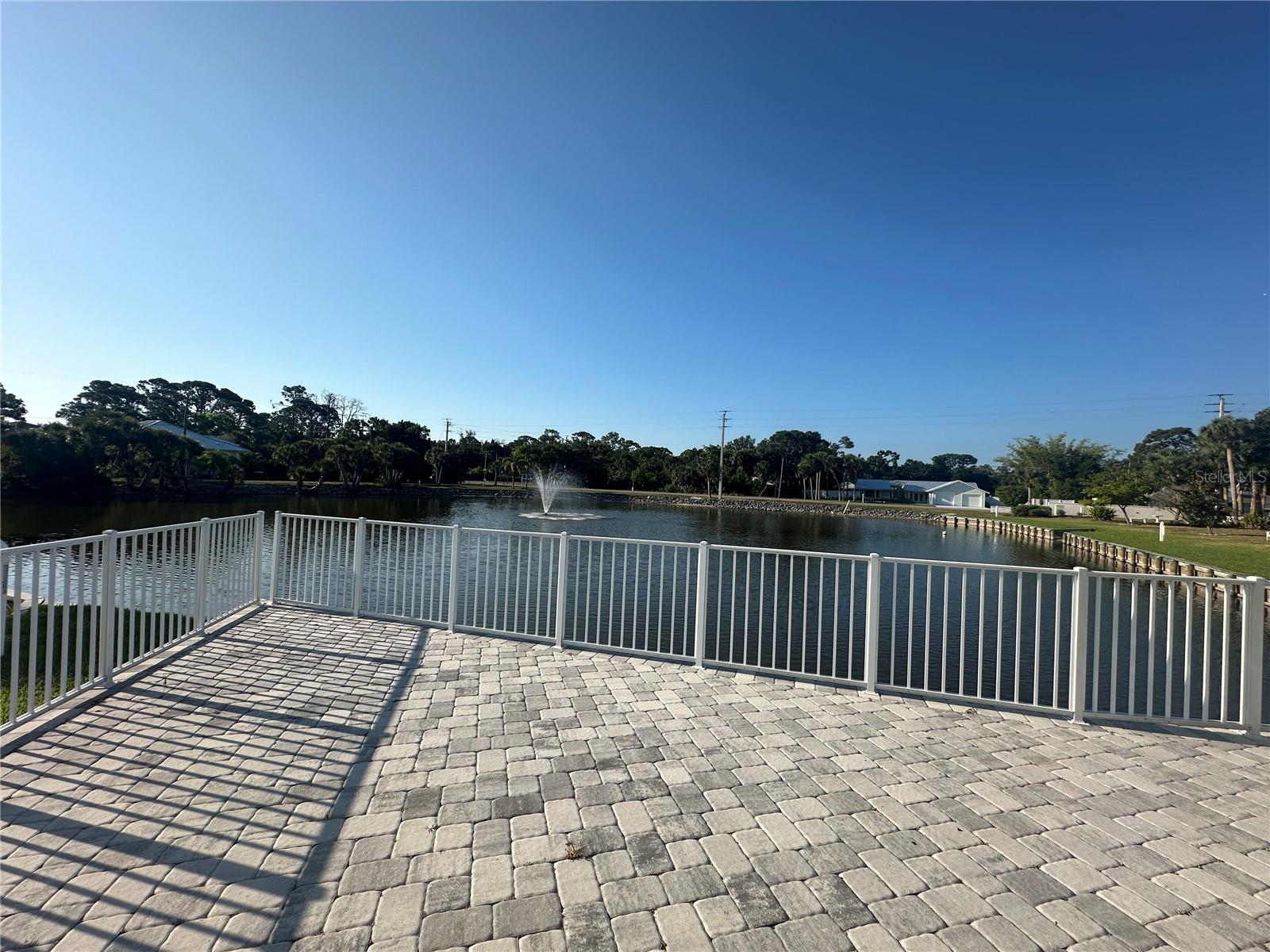 5800 FORSYTHIA RD — photo 22