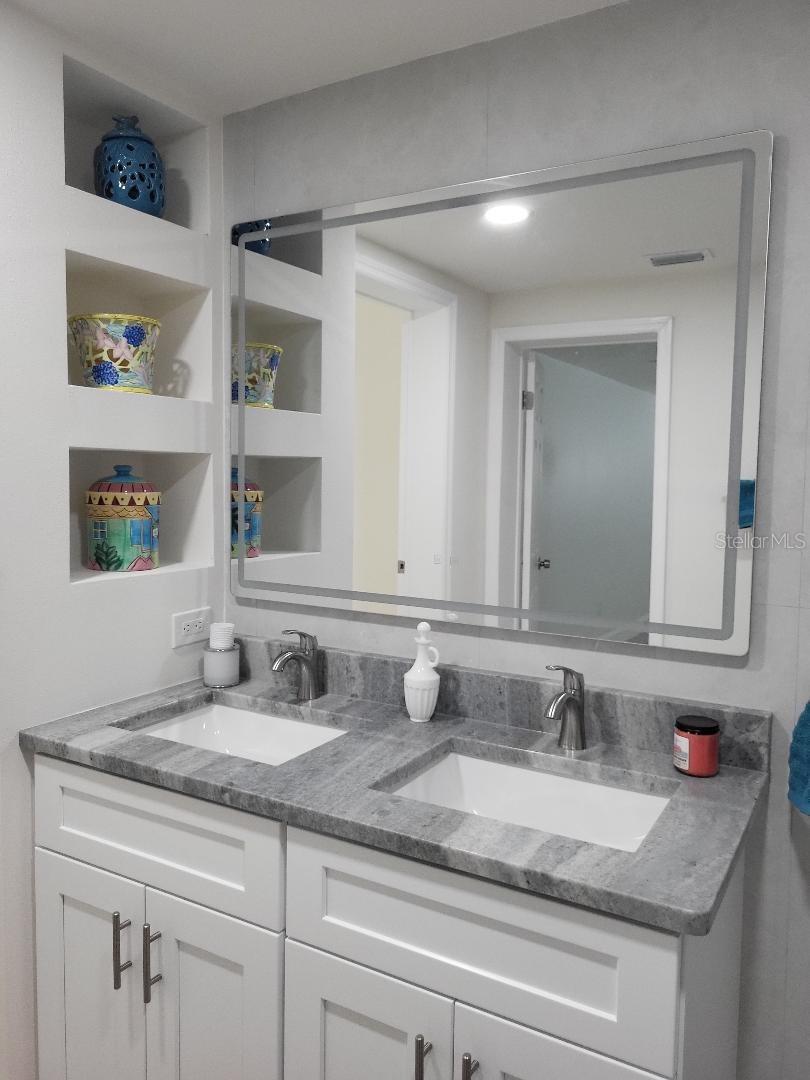 828 BLUE HERON BLVD — photo 24