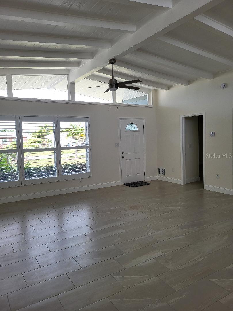 828 BLUE HERON BLVD — photo 2