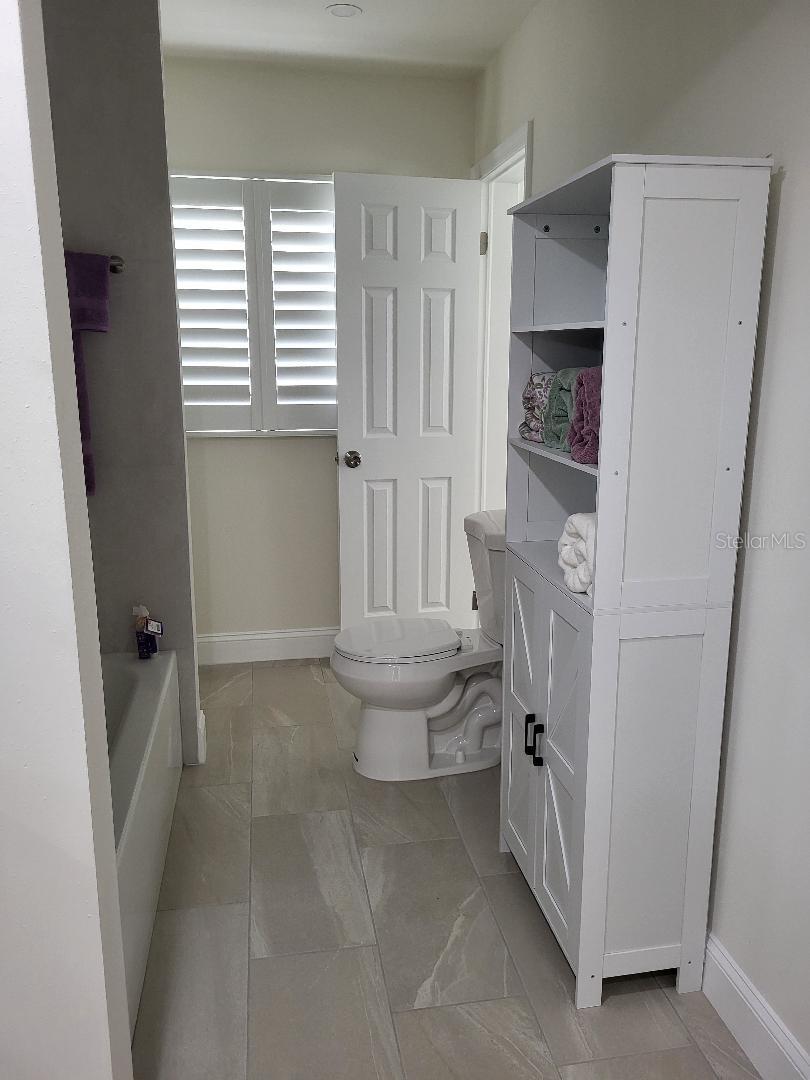 828 BLUE HERON BLVD — photo 25