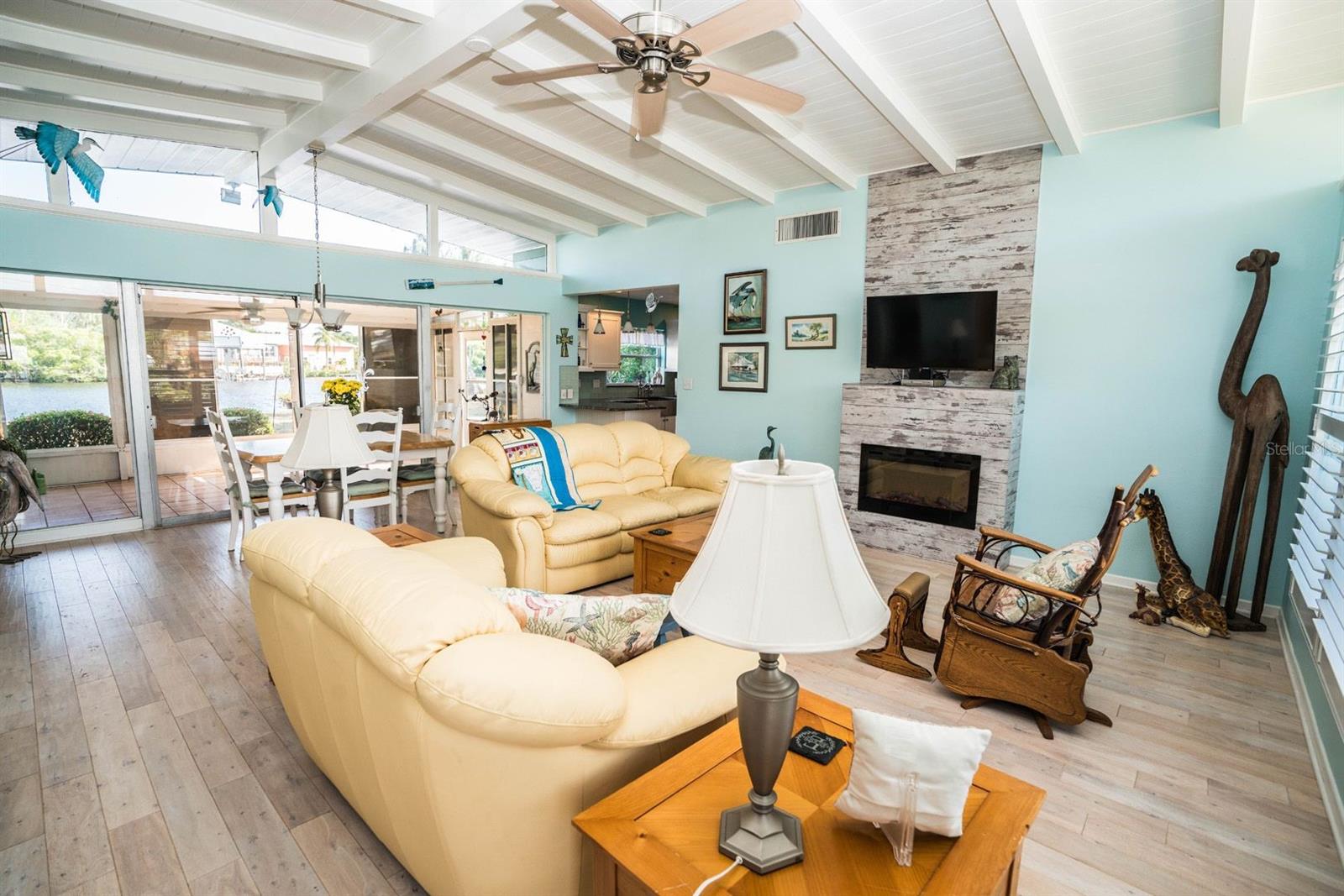 828 BLUE HERON BLVD — photo 6
