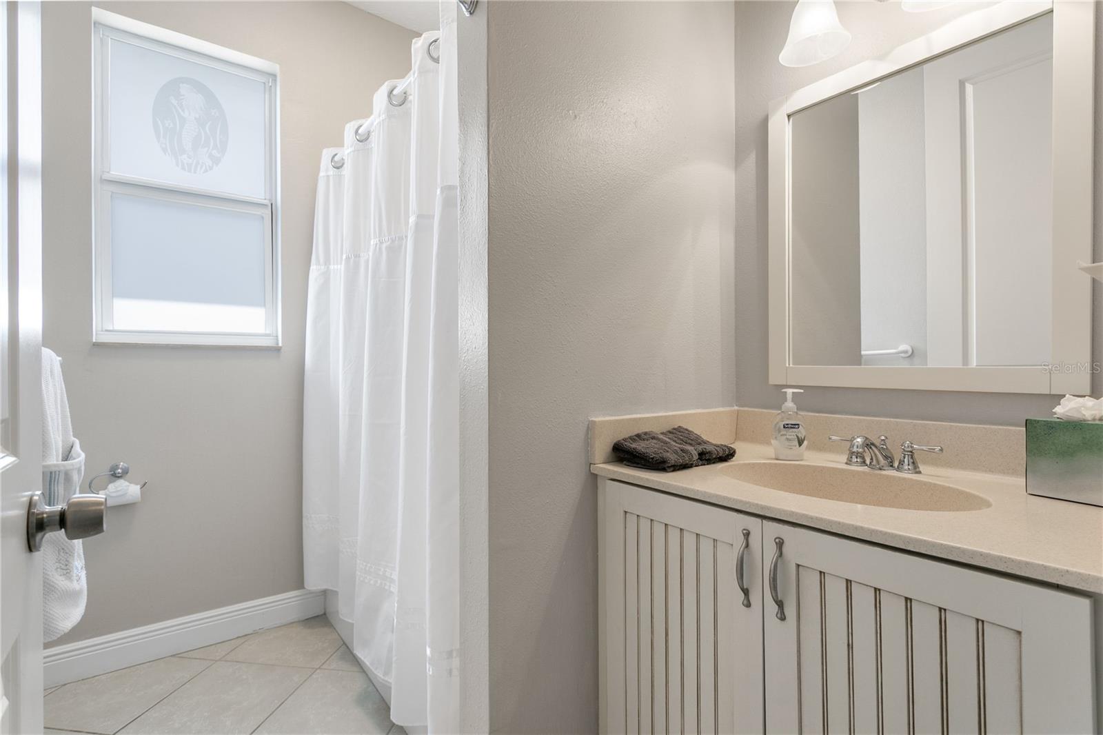 601 HAMLIN ST — photo 11