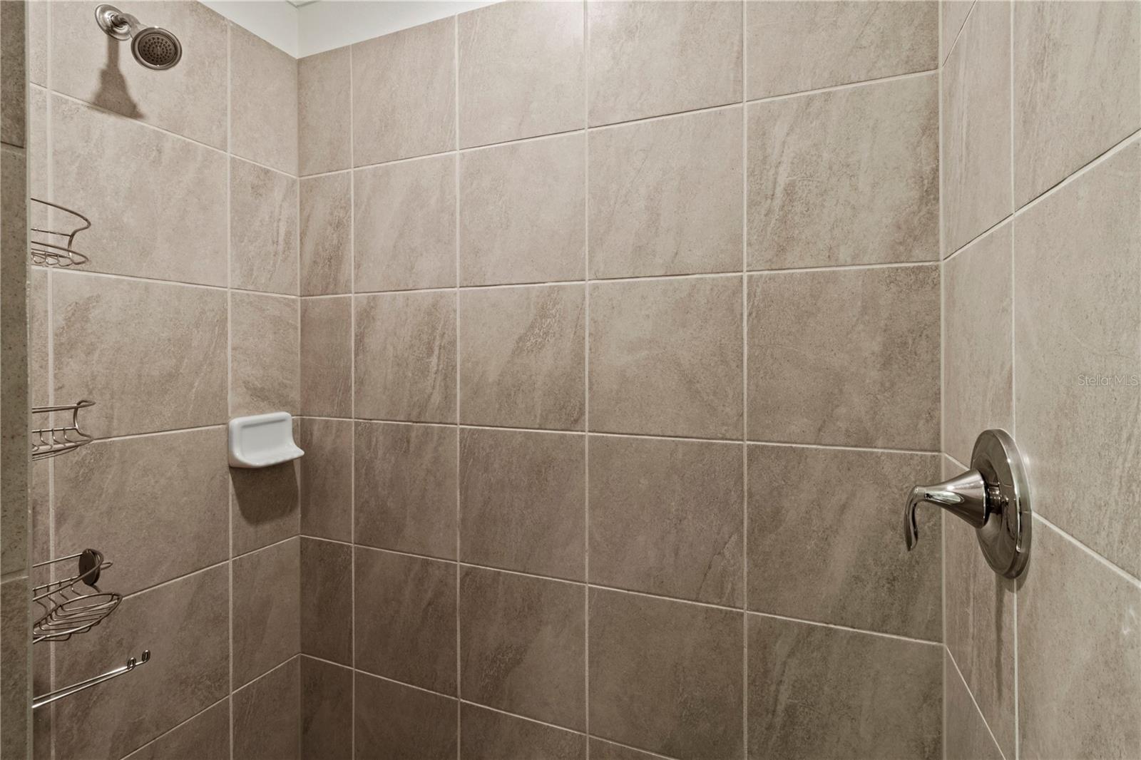 17724 GAWTHROP DR #208 — photo 32