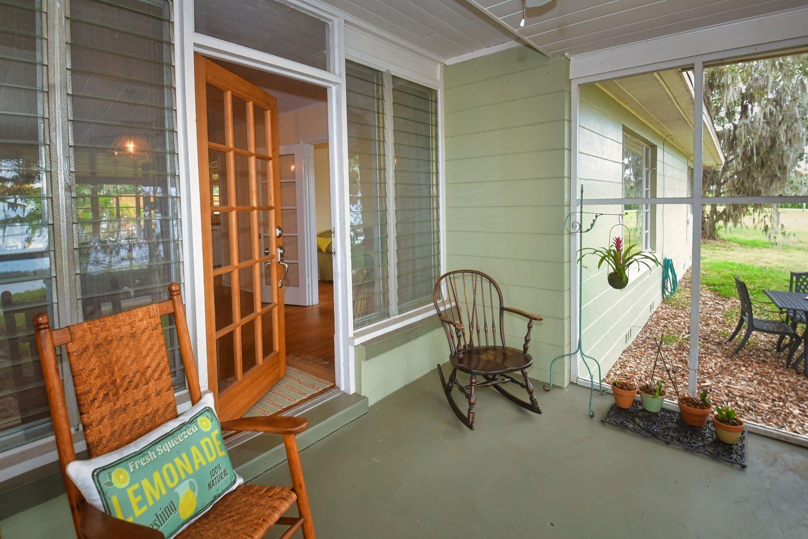 160 BAYSHORE DR — photo 11