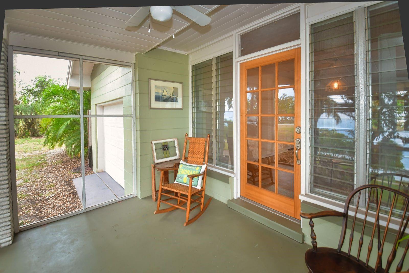160 BAYSHORE DR — photo 10