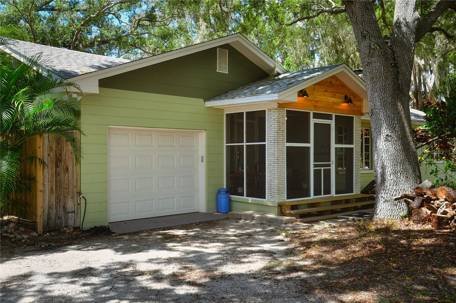 160 BAYSHORE DR — photo 6