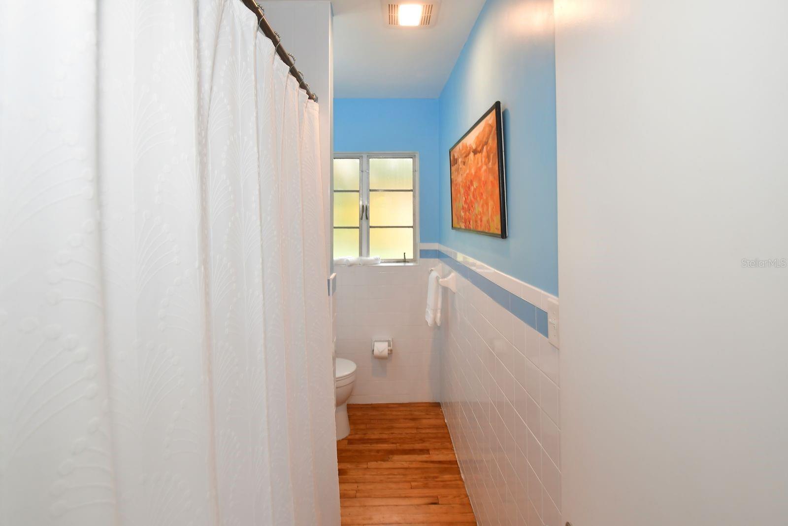 160 BAYSHORE DR — photo 32