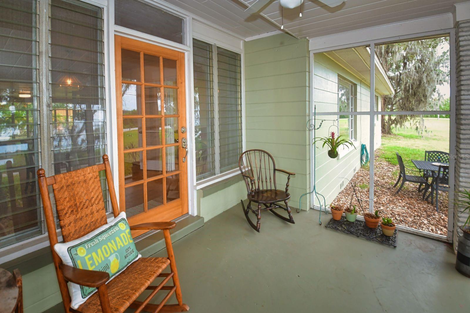 160 BAYSHORE DR — photo 9