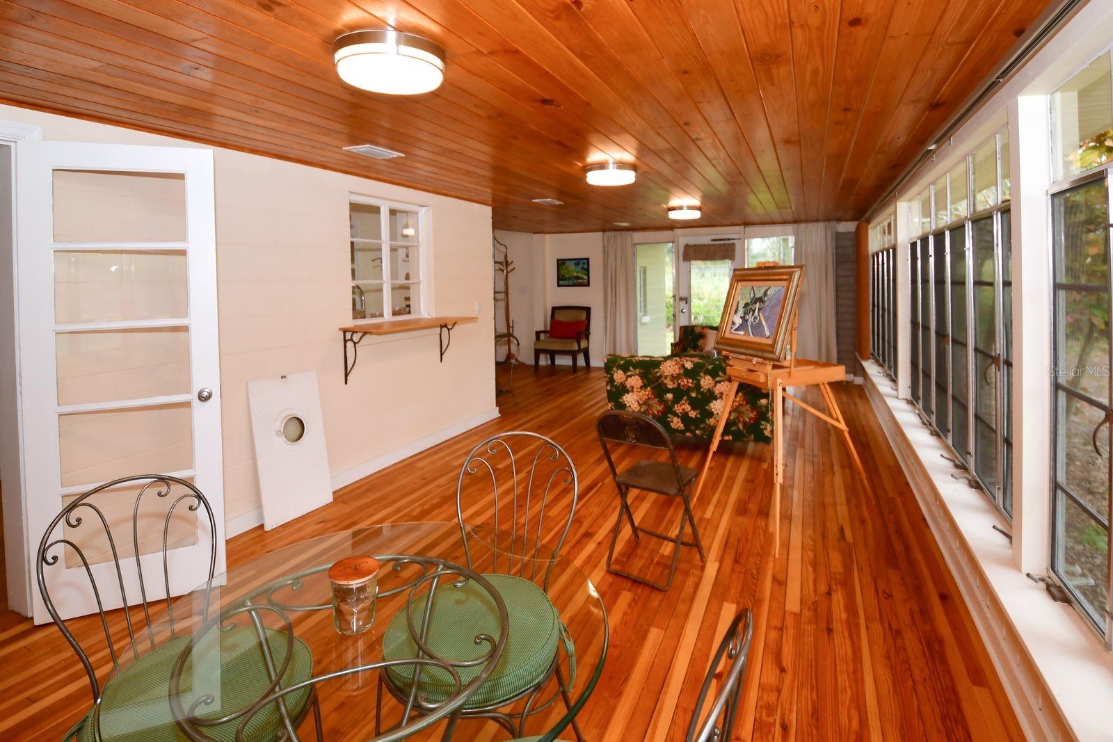 160 BAYSHORE DR — photo 50