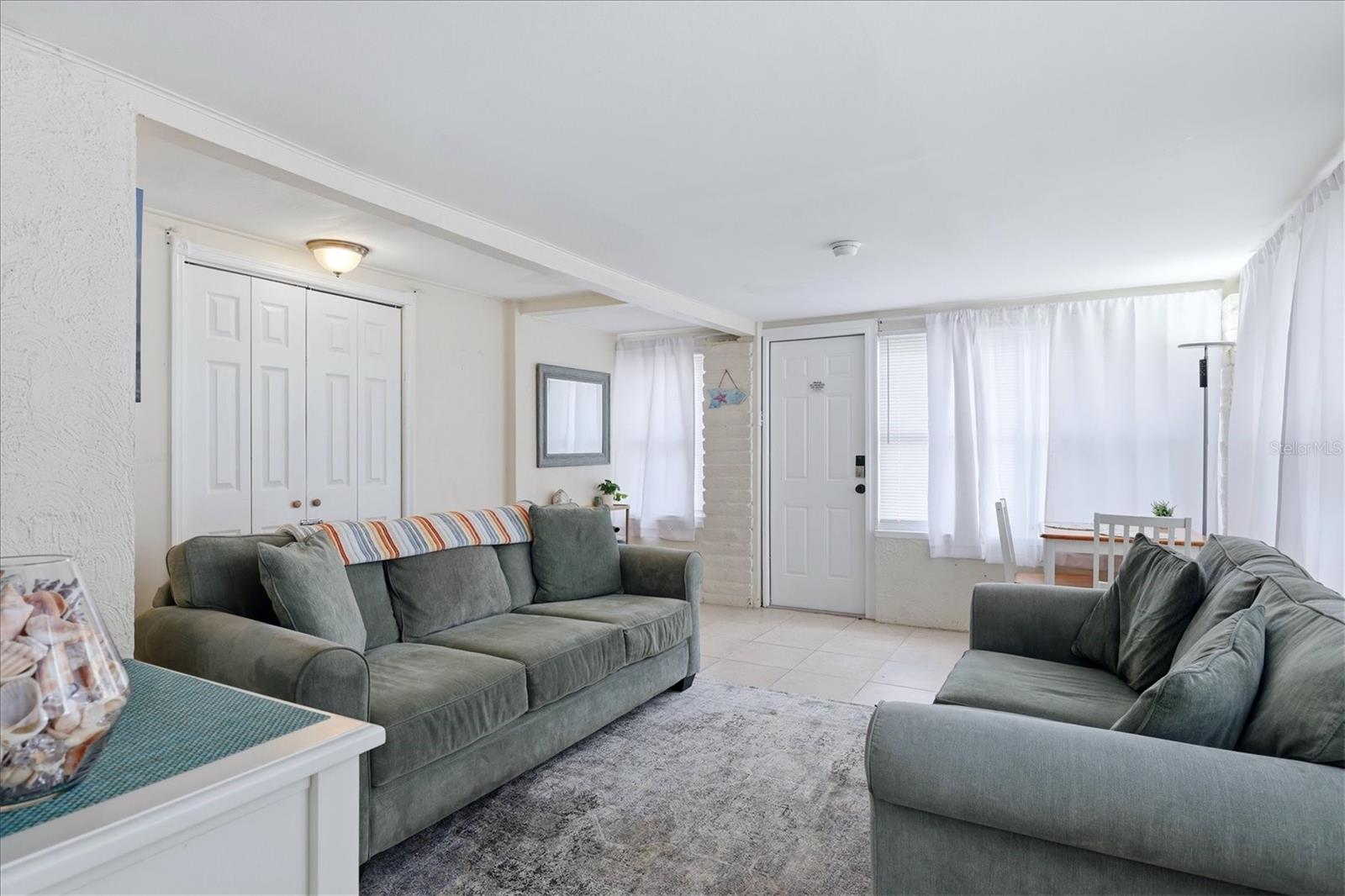 234/236 COLONIA LN E — photo 29