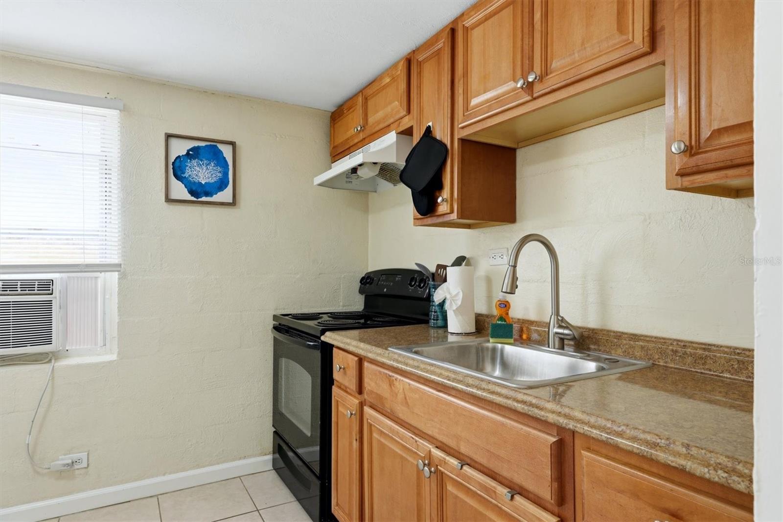 234/236 COLONIA LN E — photo 31