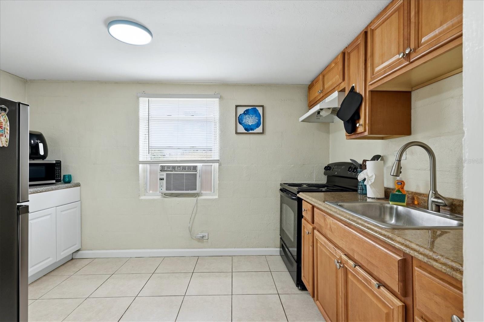 234/236 COLONIA LN E — photo 32