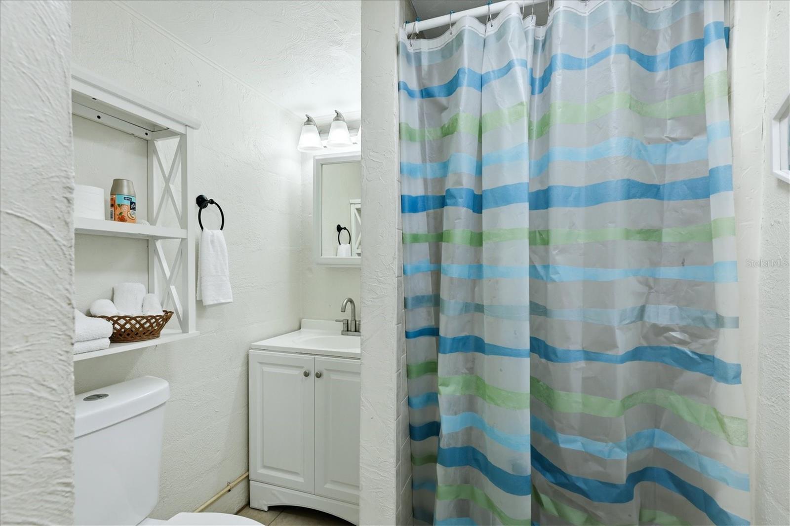 234/236 COLONIA LN E — photo 38