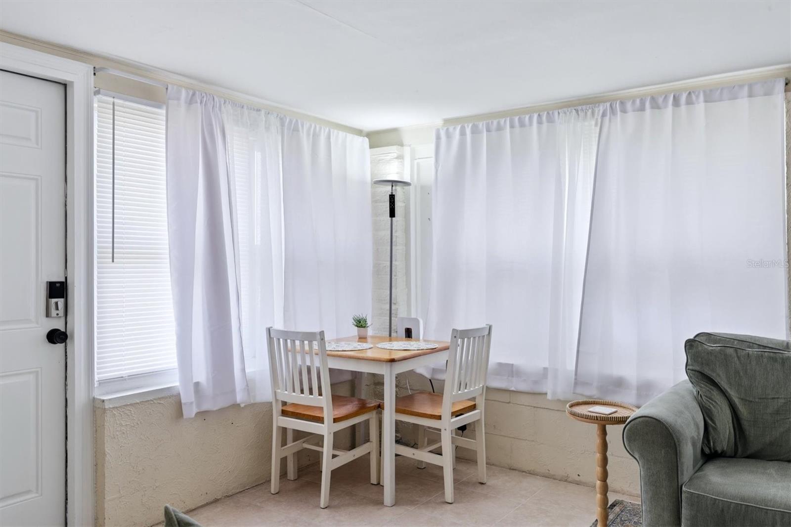 234/236 COLONIA LN E — photo 25
