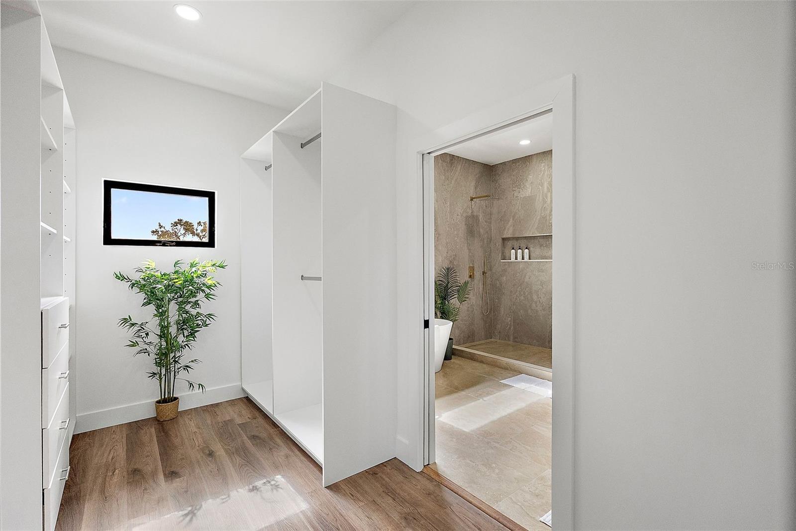 5941 MANGROVE ST N — photo 29