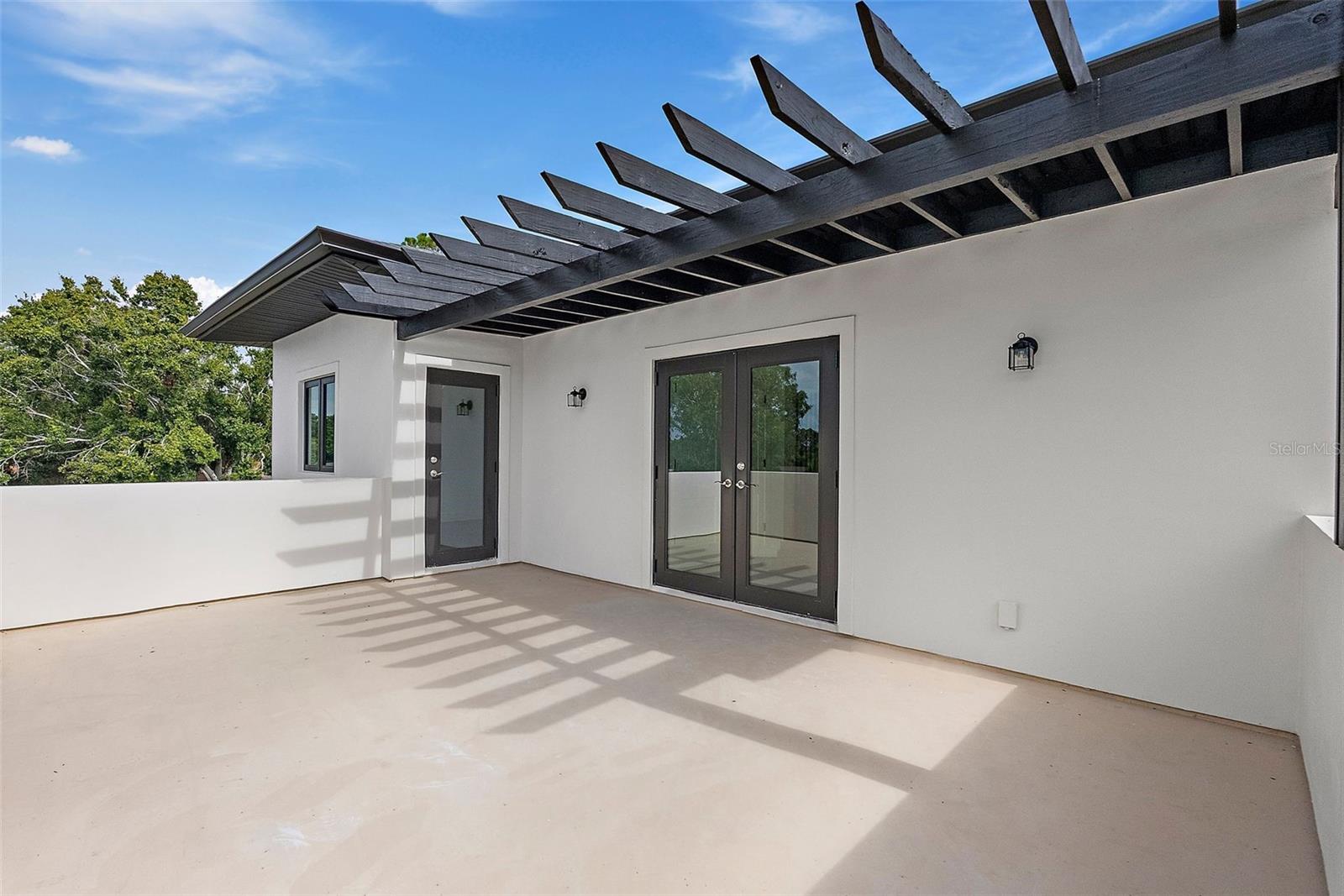 5941 MANGROVE ST N — photo 39