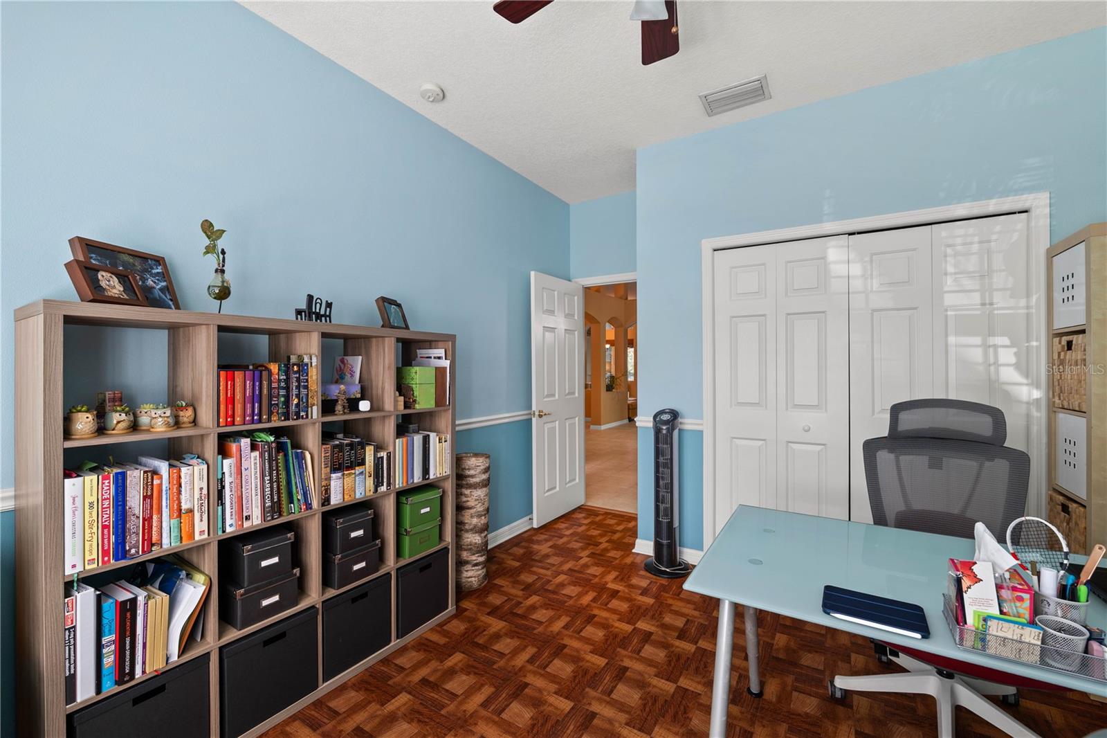9020 N RIVER RD — photo 35
