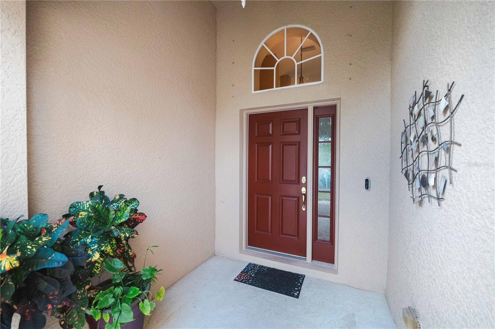 9020 N RIVER RD — photo 4