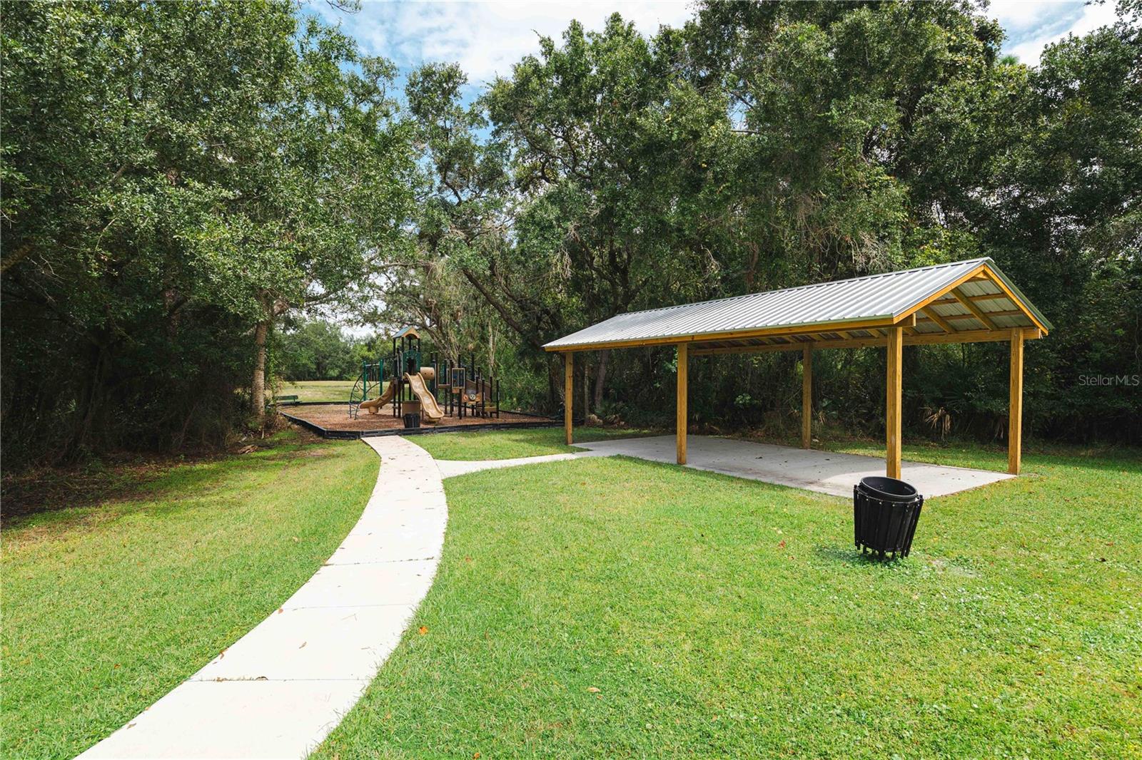 9020 N RIVER RD — photo 80