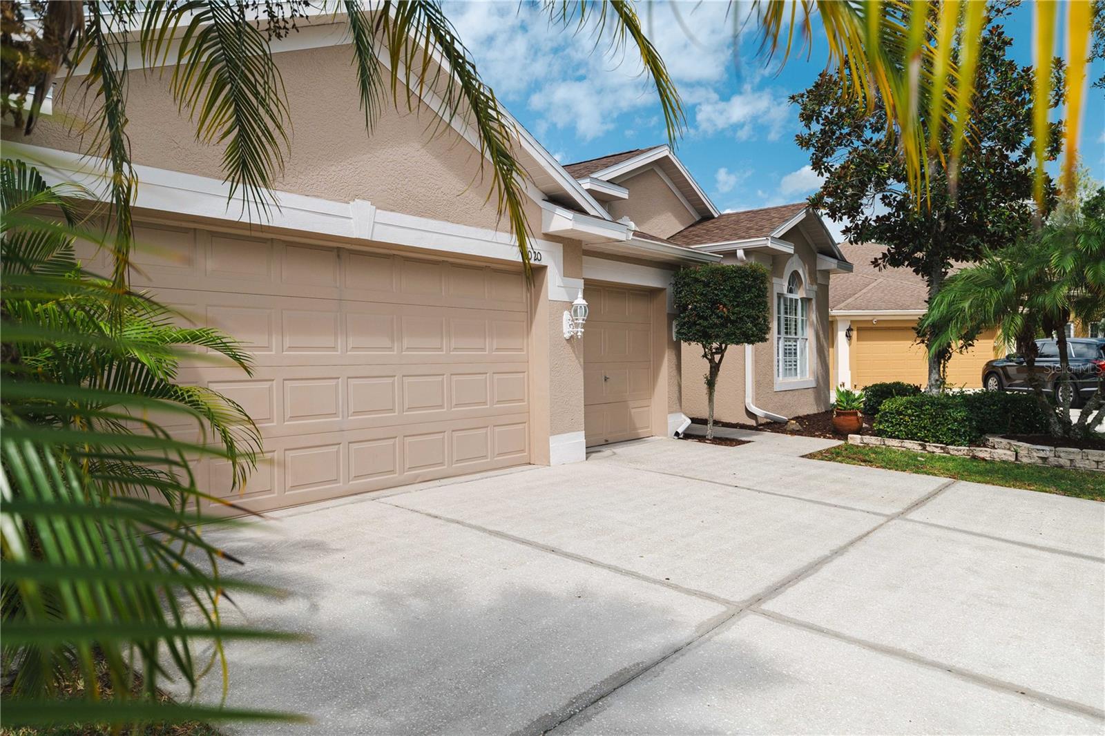 9020 N RIVER RD — photo 3
