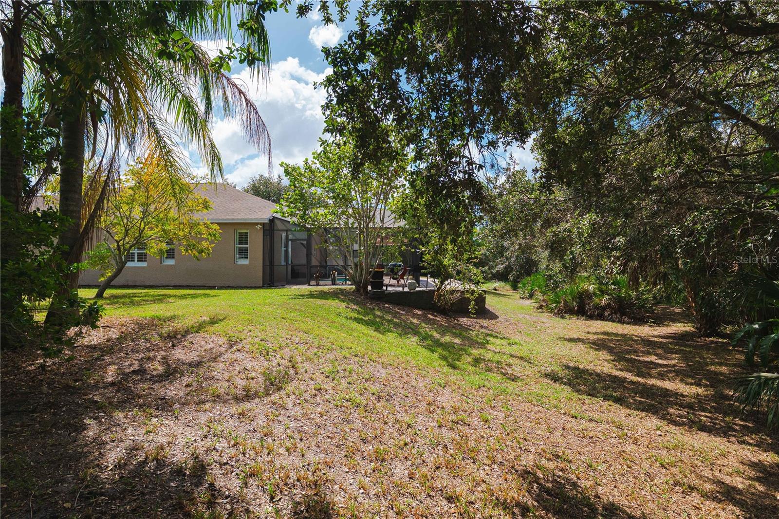 9020 N RIVER RD — photo 57