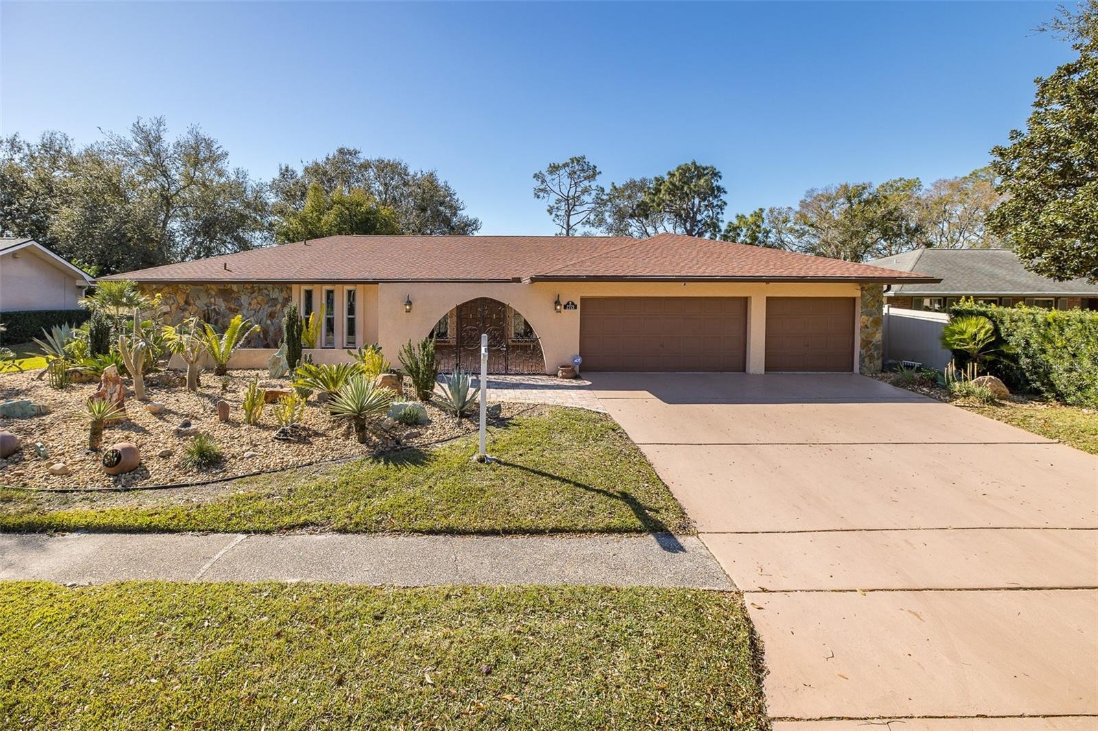 2721 NORTHRIDGE DR E — photo 6