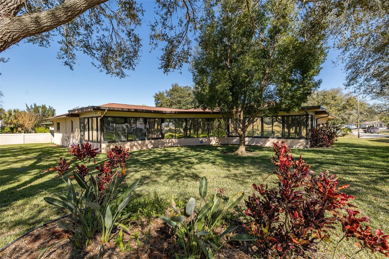 2721 NORTHRIDGE DR E — photo 21