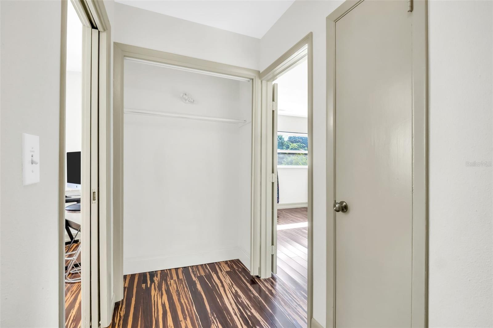 1182 NORWOOD AVE — photo 28