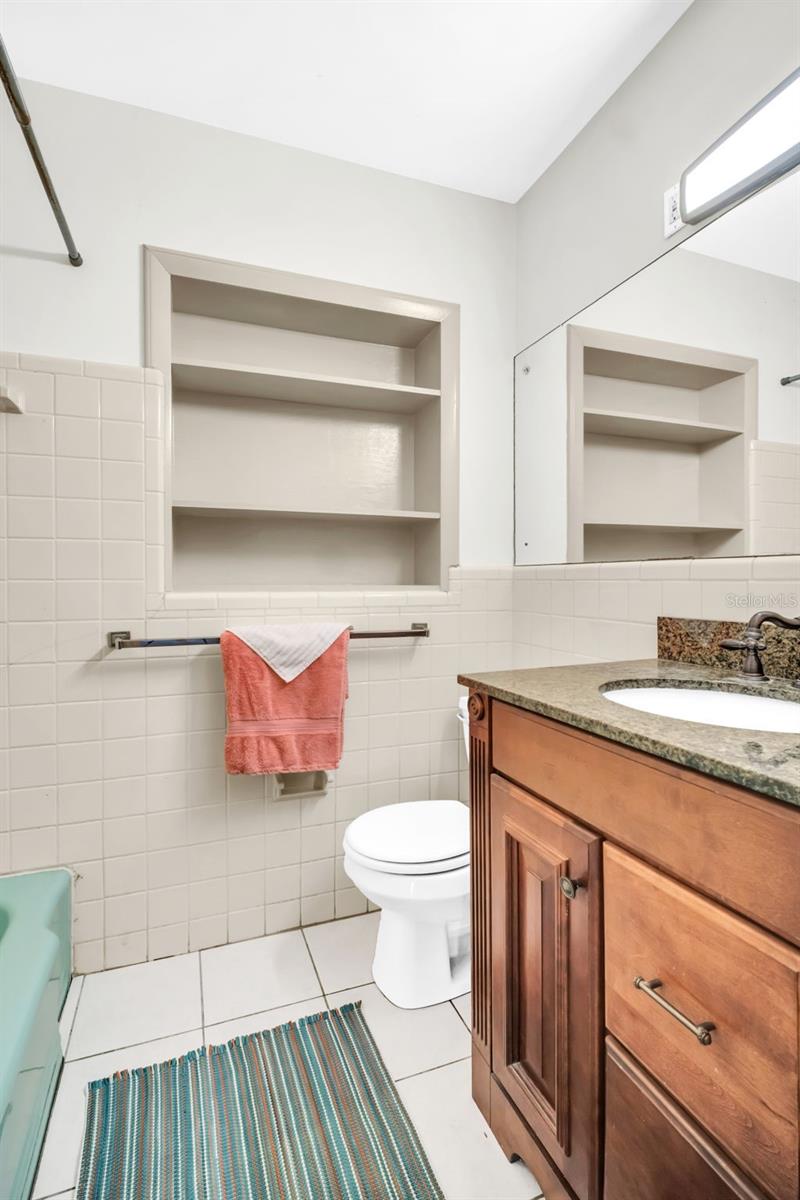 1182 NORWOOD AVE — photo 21