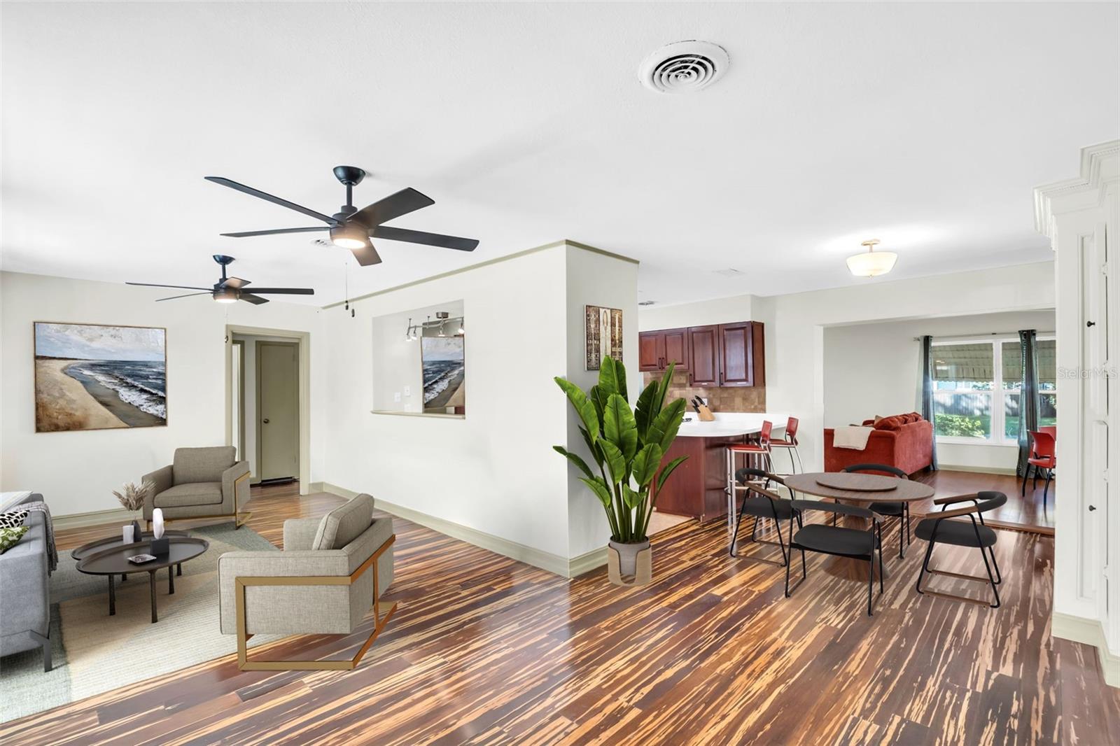 1182 NORWOOD AVE — photo 6