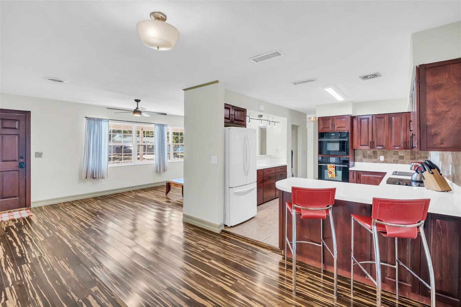 1182 NORWOOD AVE — photo 24