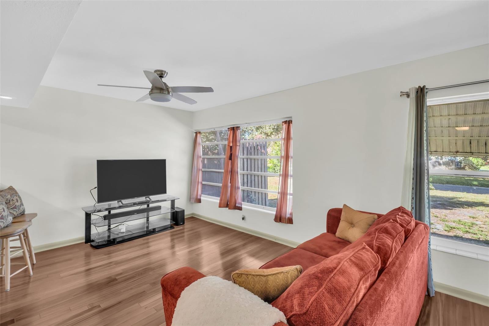 1182 NORWOOD AVE — photo 25