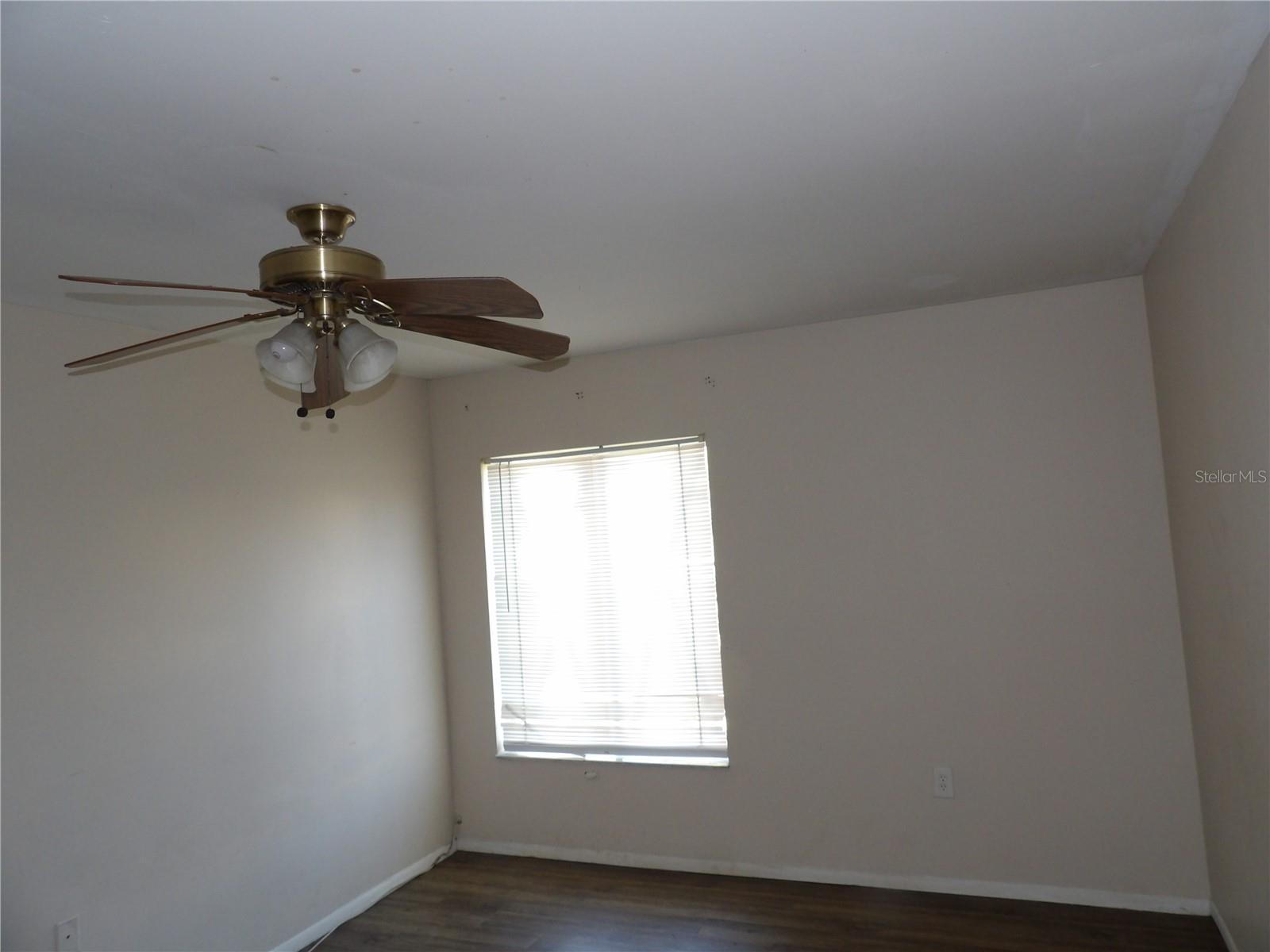 8602 CHAMPLAIN #87 — photo 9