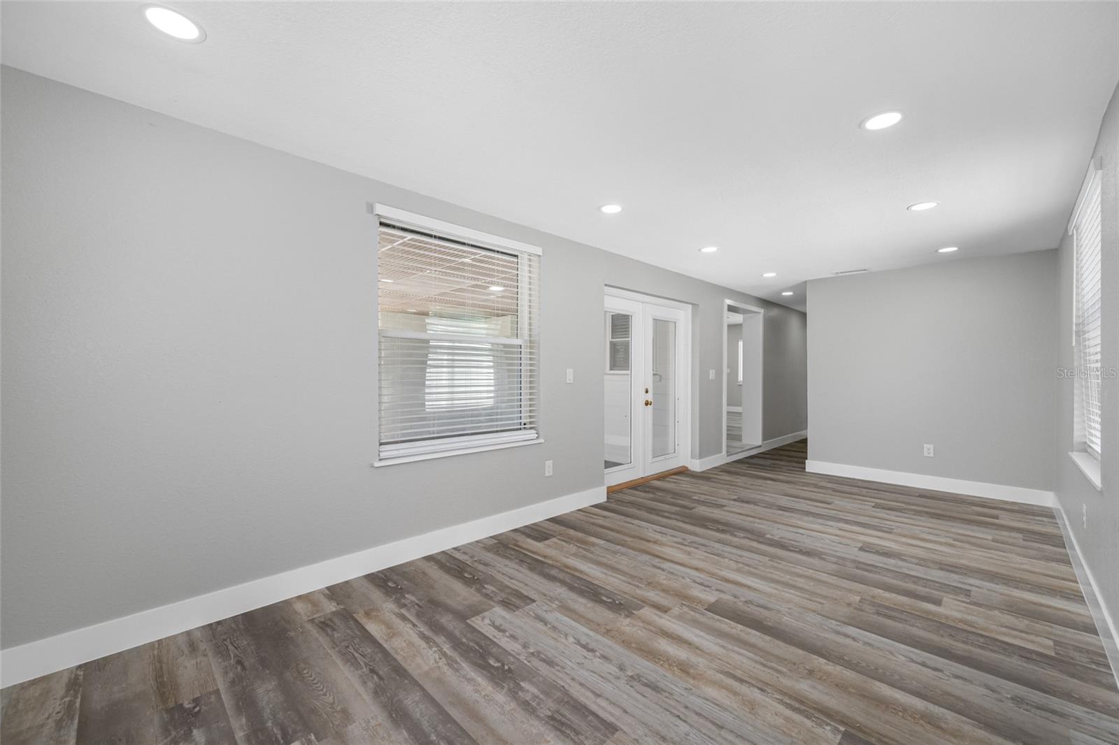 340 79TH AVE — photo 14