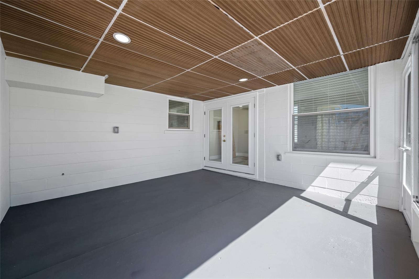 340 79TH AVE — photo 23